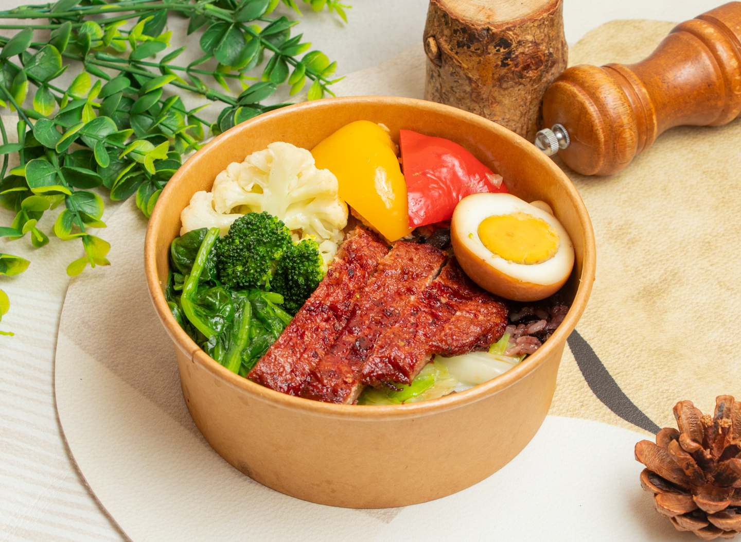 紅麴肉排便當(蛋奶素)